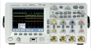 MSO6014A 混合信号示波器：100 MHz，4个示波器通道和16个数字通道